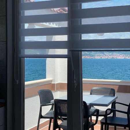 Seaview Apartment Rose 2 تروغير المظهر الخارجي الصورة